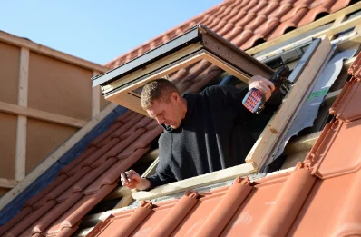 Pose de fenêtres de toit Velux à Vendeville